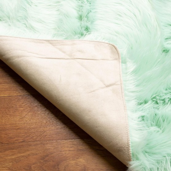 Super Area Rugs Ultra Soft & Fluffy Faux Sheepskin Rug, Mint 4 x 6 Feet Carpet for Bedroom Living Room