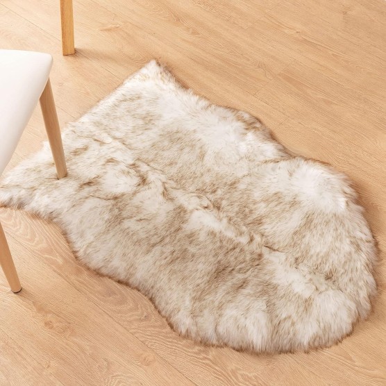 Luxury Soft Faux Sheepskin Chair Cover Seat Cushion Pad Plush Fur Area Rugs for Bedroom, 2ft x 3ft, White with Brown Tips