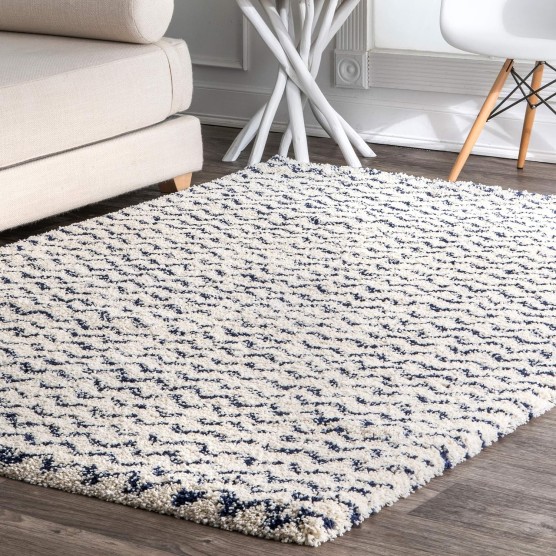 Cuellar Chevron Shag Area Rug, 4x6, Navy