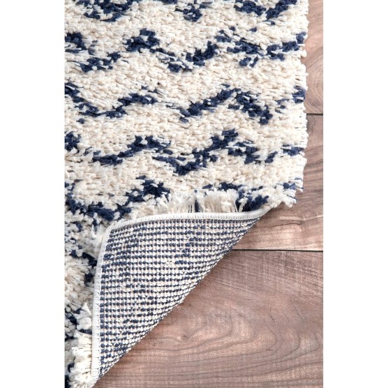 Cuellar Chevron Shag Area Rug, 4x6, Navy