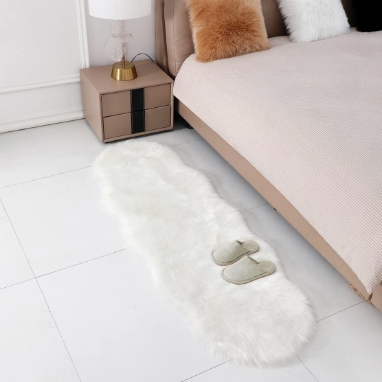 Super Soft Fluffy Faux Fur Sheepskin Rugs Bedroom Floor Sofa Living Room Runner High-Density Cushion Plush Carpet Sofa Cover Bedside Rugs (2x6 ft Sheepskin, White)