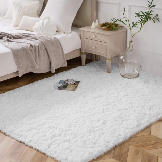 Shaggy Fluffy Area Rug for Living Room, Ultra Soft Bedside Bedroom Carpets, Fuzzy Plush Rug for Home Decor, Ture White, 4 x 6 Feet